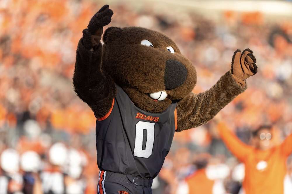 Oregon vs. Oregon State (Sep 20, 2025) Betting Odds, Prediction, and Analysis